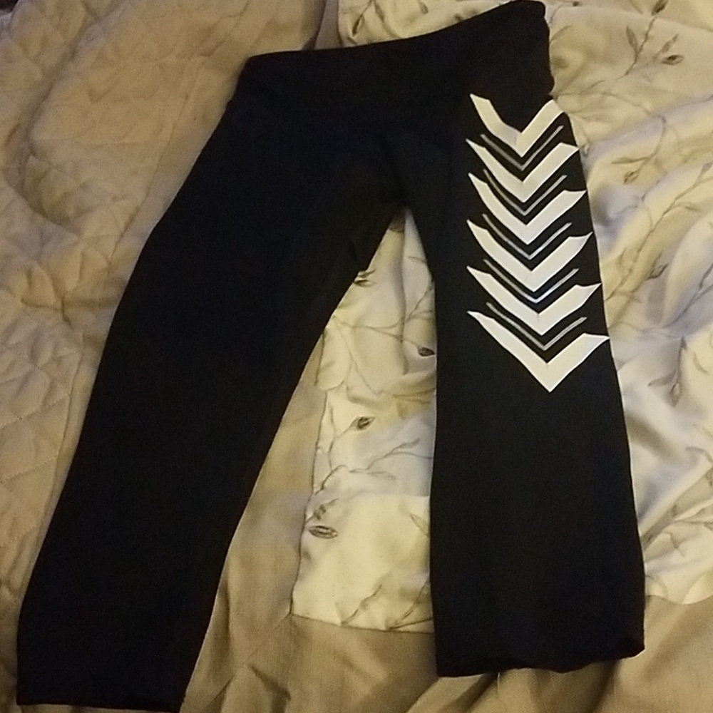 Workout capri pants